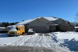 Pre-foreclosure in  CASSELBERRY CT North Branch, MN 55056