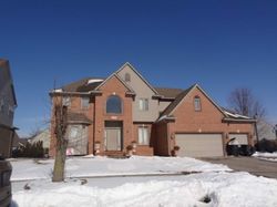 Pre-foreclosure in  GRANITE DR Macomb, MI 48044