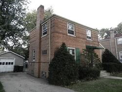 Pre-foreclosure in  S 19TH AVE Broadview, IL 60155