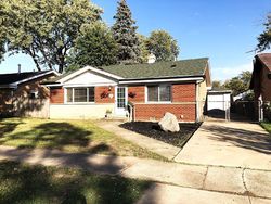 Pre-foreclosure in  S HARDING AVE Alsip, IL 60803