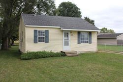 Pre-foreclosure Listing in S EVANS RD EVANSDALE, IA 50707