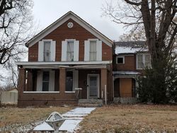Pre-foreclosure Listing in S MAIN ST CLINTON, IN 47842