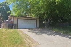 Pre-foreclosure in  KIRK WAY Sacramento, CA 95822