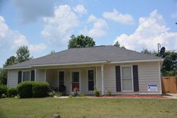 Pre-foreclosure Listing in LEE ROAD 289 SMITHS STATION, AL 36877