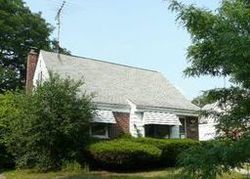 Pre-foreclosure in  LYNDON ST Detroit, MI 48223