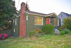 Pre-foreclosure in  PROSPECT AVE N Kent, WA 98030