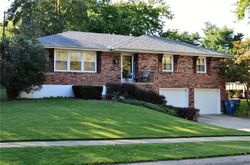 Pre-foreclosure in  N COTTAGE ST Independence, MO 64050