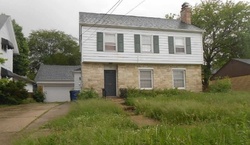 Pre-foreclosure in  E 4TH ST Belvidere, IL 61008