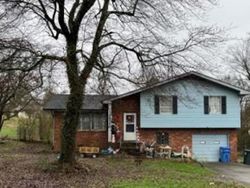 Pre-foreclosure in  HAL DR Chattanooga, TN 37416