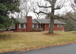 Pre-foreclosure Listing in WESTWOOD LN WILKESBORO, NC 28697