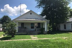 Pre-foreclosure Listing in S STATE ST PANA, IL 62557