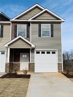 Pre-foreclosure in  VALLEY CREEK DR Boiling Springs, SC 29316