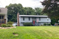 Pre-foreclosure in  HILE RD Stow, OH 44224
