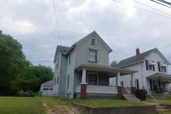 Pre-foreclosure in  16TH ST NW Barberton, OH 44203