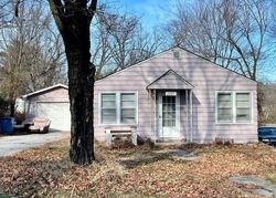 Pre-foreclosure in  E WINDSOR ST Joplin, MO 64801