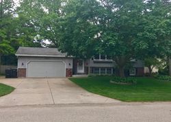 Pre-foreclosure Listing in FOX TRAIL DR HOLLAND, MI 49424