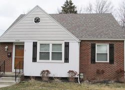 Pre-foreclosure in  COOK DR Toledo, OH 43615
