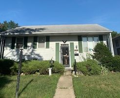 Pre-foreclosure in  CHAPPEL AVE Calumet City, IL 60409