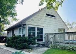 Pre-foreclosure in  WASHINGTON ST Downers Grove, IL 60516