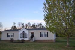 Pre-foreclosure in  SUN RAY DR London, KY 40741