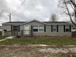 Pre-foreclosure Listing in S 4TH ST MARSHALL, IL 62441