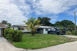 Pre-foreclosure in  NE 43RD ST Fort Lauderdale, FL 33334