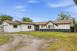 Pre-foreclosure in  DEWEY DR Fair Oaks, CA 95628