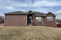 Pre-foreclosure Listing in SWEETWATER RANCH AVE SPRINGDALE, AR 72764