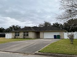 Pre-foreclosure in  PINEHURST DR West Columbia, TX 77486