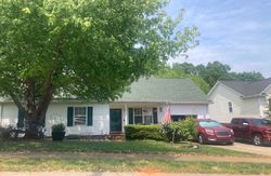 Pre-foreclosure in  SETTLEMYER CT Charlotte, NC 28212