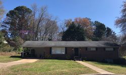 Pre-foreclosure in  DRUMCLIFFE RD Winston Salem, NC 27103
