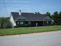 Pre-foreclosure Listing in HUNT CLUB DR FLOWERY BRANCH, GA 30542