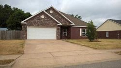 Pre-foreclosure in  HOMESTEAD LN West Fork, AR 72774