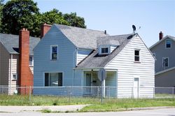 Pre-foreclosure in  STONE RD Rochester, NY 14616