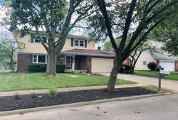 Pre-foreclosure in  PEBBLE LN Columbus, OH 43220