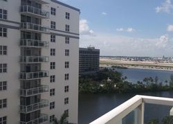  Nw 7th St , Miami FL