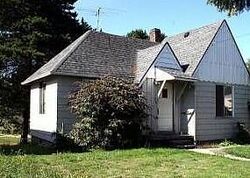 Pre-foreclosure in  NE FALOMA RD Portland, OR 97211