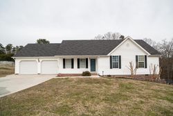 Pre-foreclosure Listing in EAGLE VIEW DR RINGGOLD, GA 30736