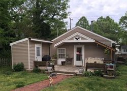 Pre-foreclosure in  OAKLAWN BLVD Hopewell, VA 23860