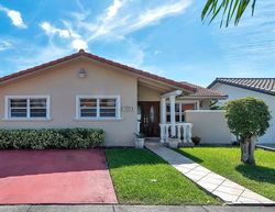 Pre-foreclosure in  SW 25TH ST Miami, FL 33175