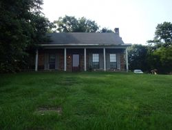 Pre-foreclosure in  TWIN LAKES DR Mobile, AL 36695