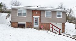 Pre-foreclosure Listing in LYCOMING DR CORAOPOLIS, PA 15108