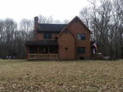 Pre-foreclosure in  MEADOW CHURCH RD Cranberry, PA 16319