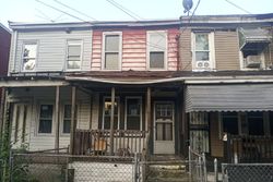 Pre-foreclosure in  RACE ST Trenton, NJ 08638