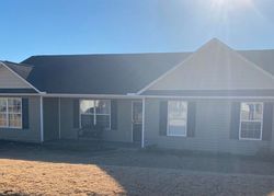 Pre-foreclosure in  DUNCAN STATION DR Duncan, SC 29334