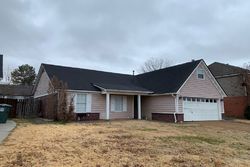 Pre-foreclosure in  SPINOLA CV Memphis, TN 38133