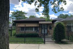 Pre-foreclosure in  S THROOP ST Chicago, IL 60636