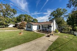 Pre-foreclosure in  HOLLYWOOD DR Florence, KY 41042