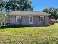 Pre-foreclosure in  CASS AVE Evansville, IN 47714
