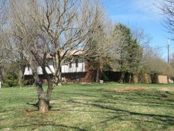 Pre-foreclosure in  OLD HICKORY CIR Mount Carmel, TN 37645